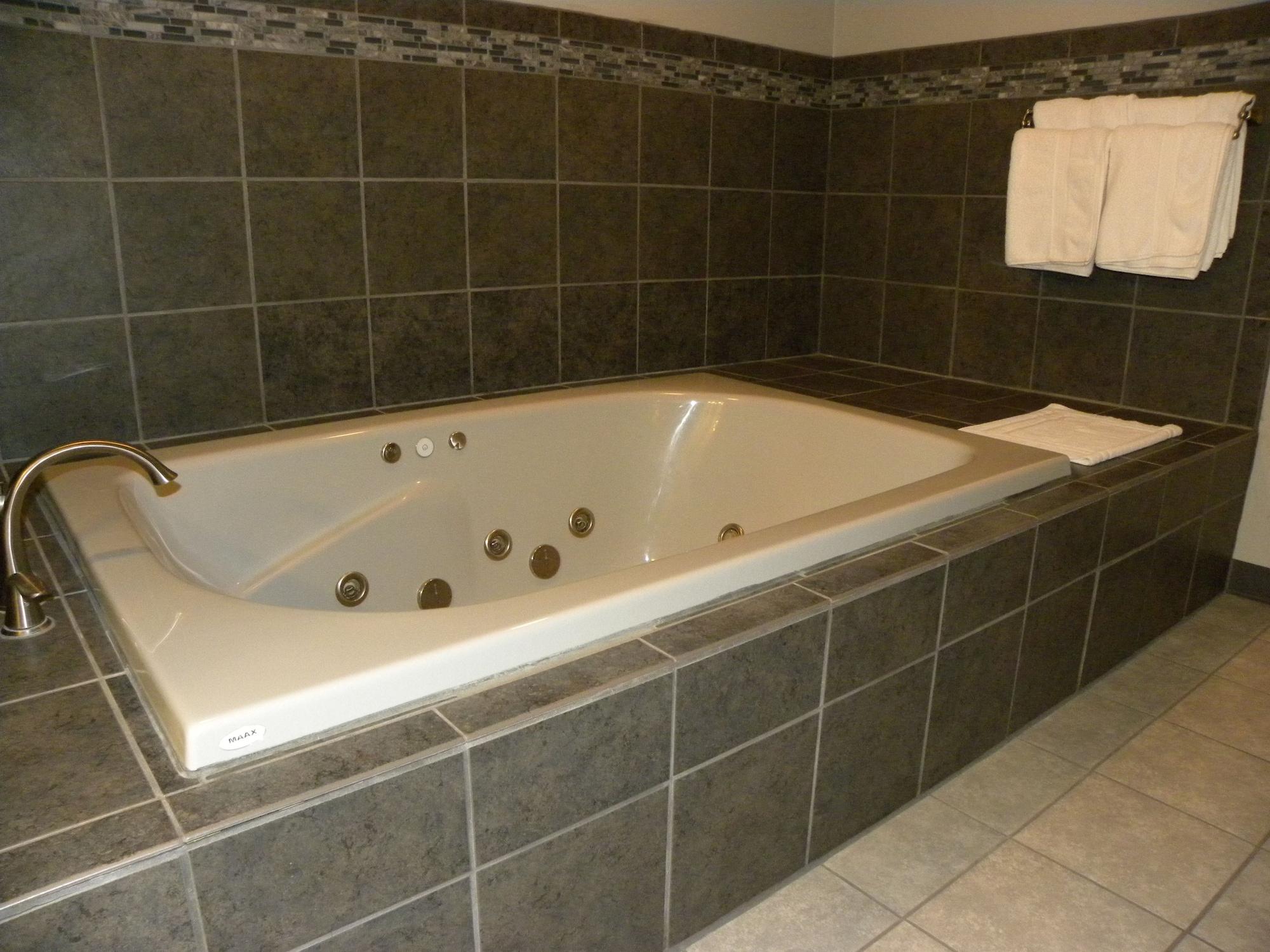 New Victorian Inn & Suites קירני מראה חיצוני תמונה
