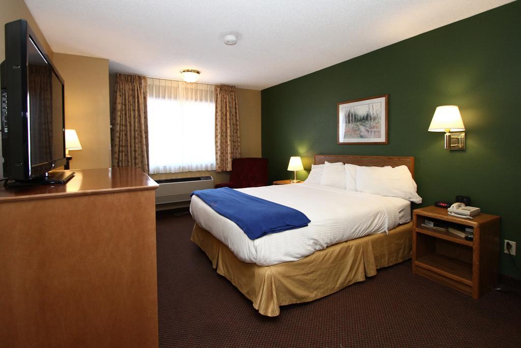 New Victorian Inn & Suites קירני מראה חיצוני תמונה