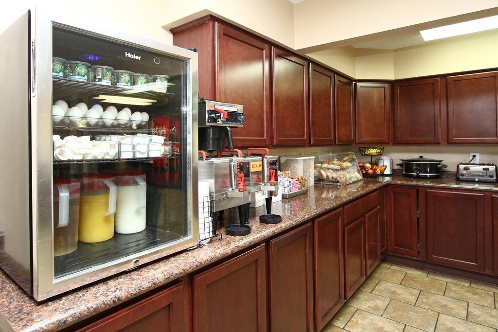 New Victorian Inn & Suites קירני מראה חיצוני תמונה