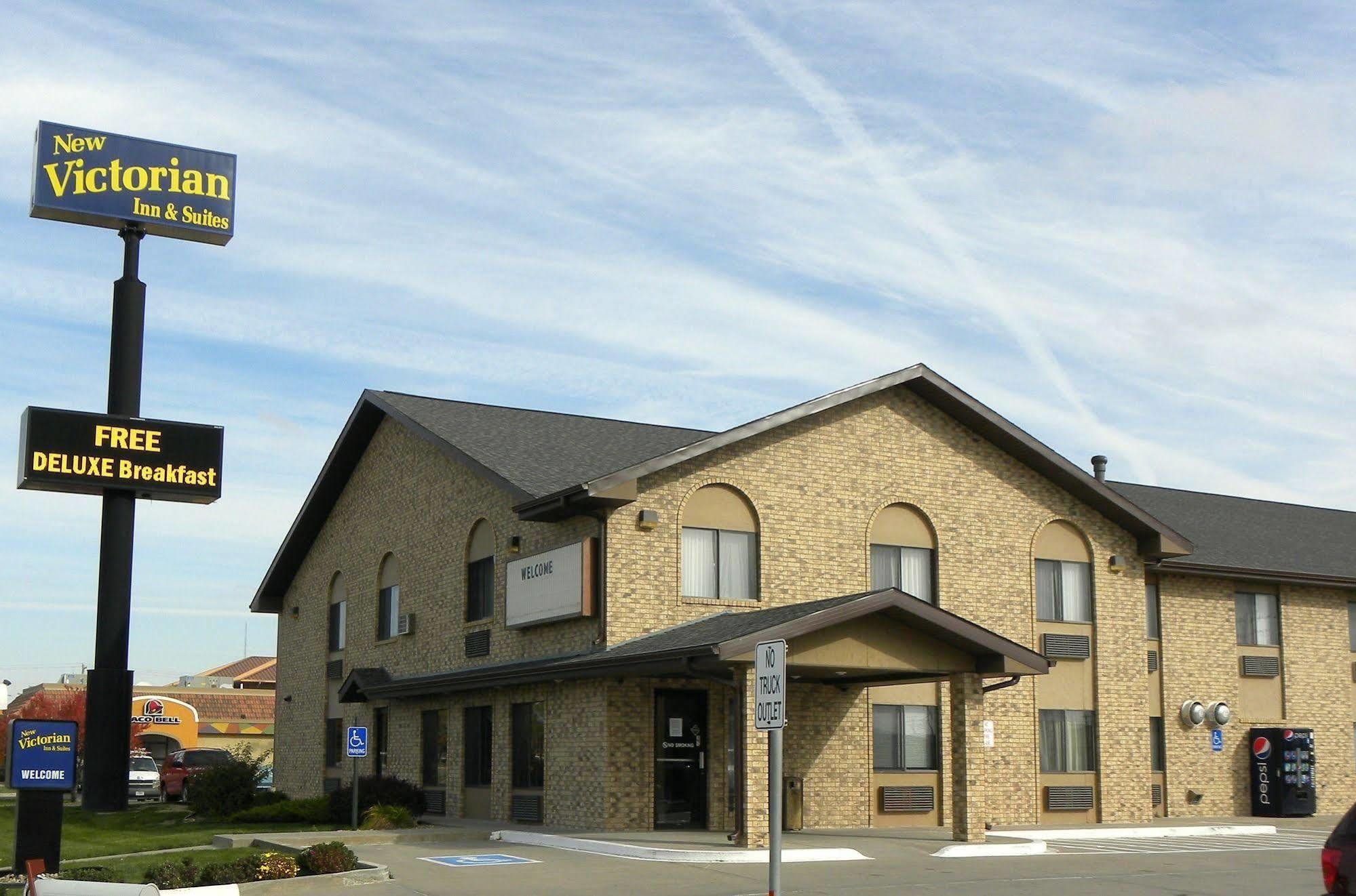 New Victorian Inn & Suites קירני מראה חיצוני תמונה