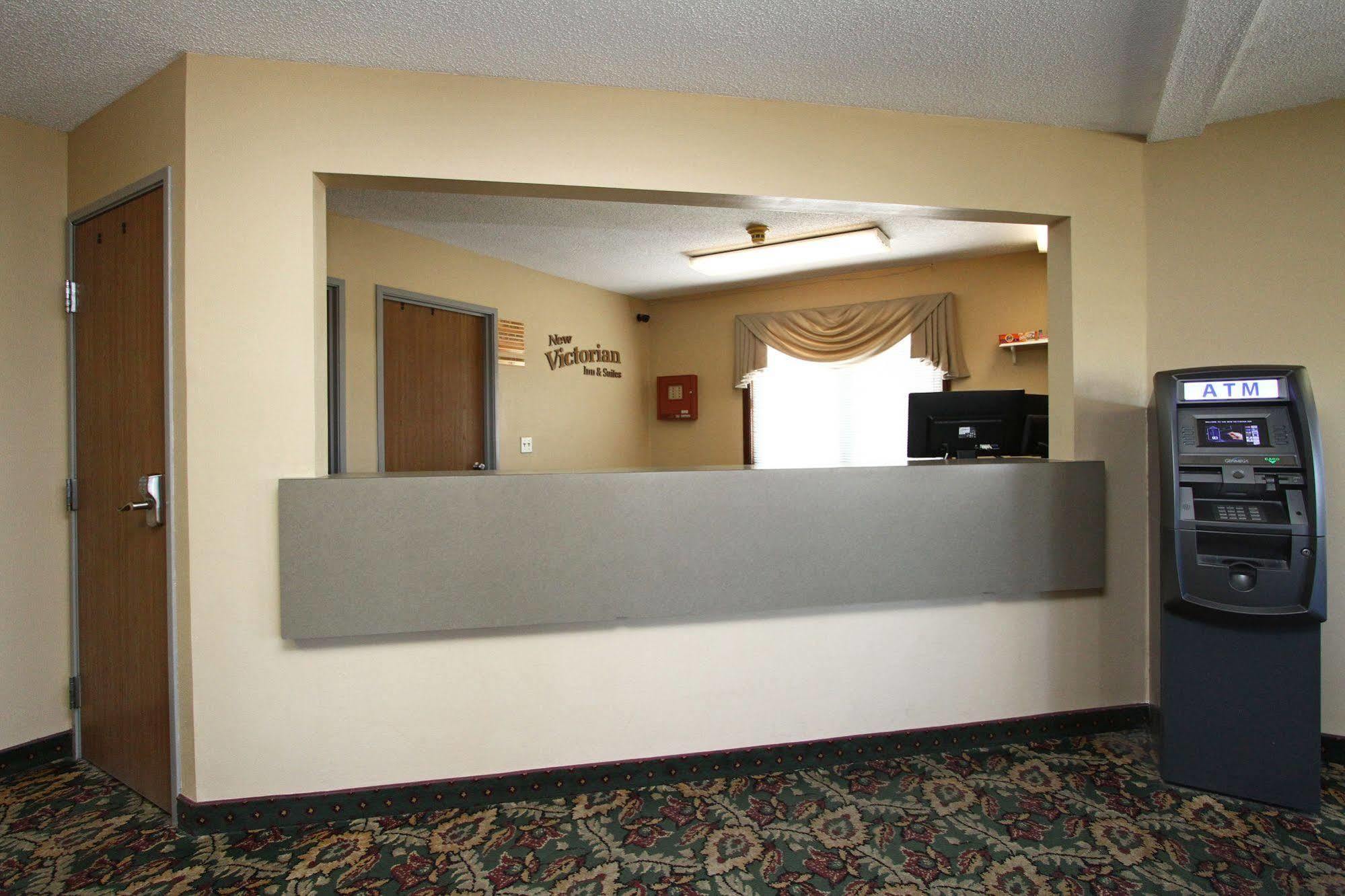 New Victorian Inn & Suites קירני מראה חיצוני תמונה